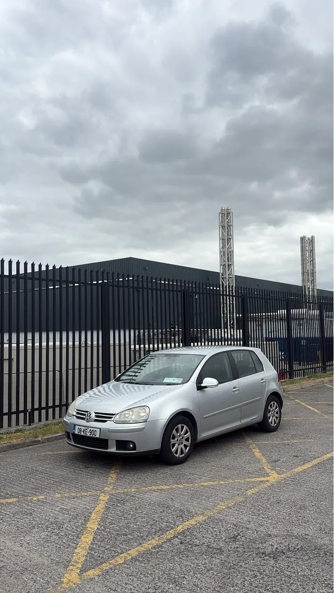 Volkswagen Golf 1.4 petrol - Image 1