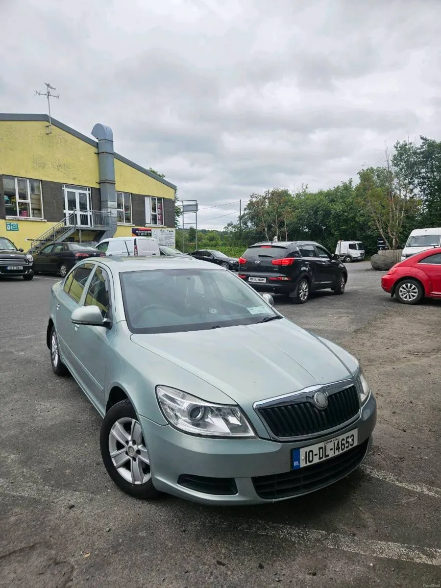 Skoda Octavia 2010 - Image 1
