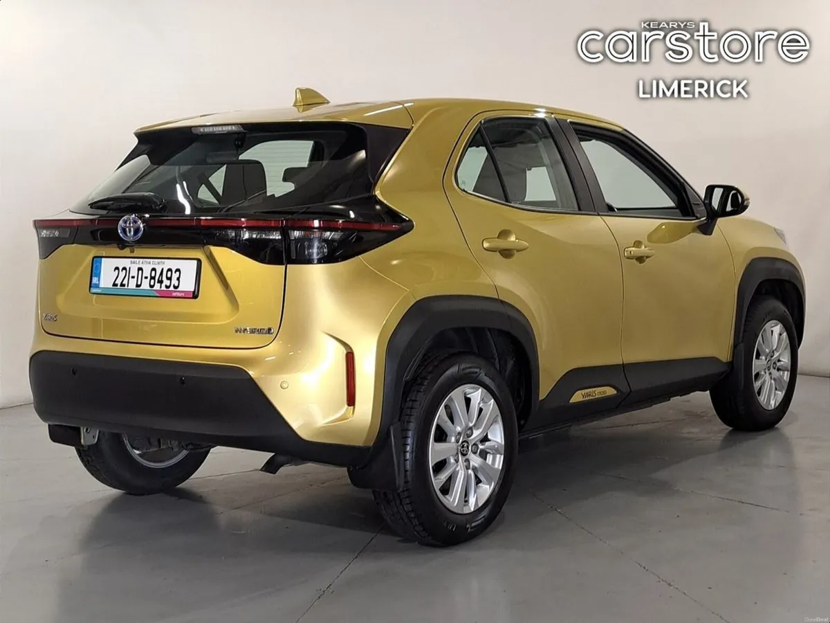 Toyota Yaris Cross 1.5 Hybrid CVT Luna - Image 3