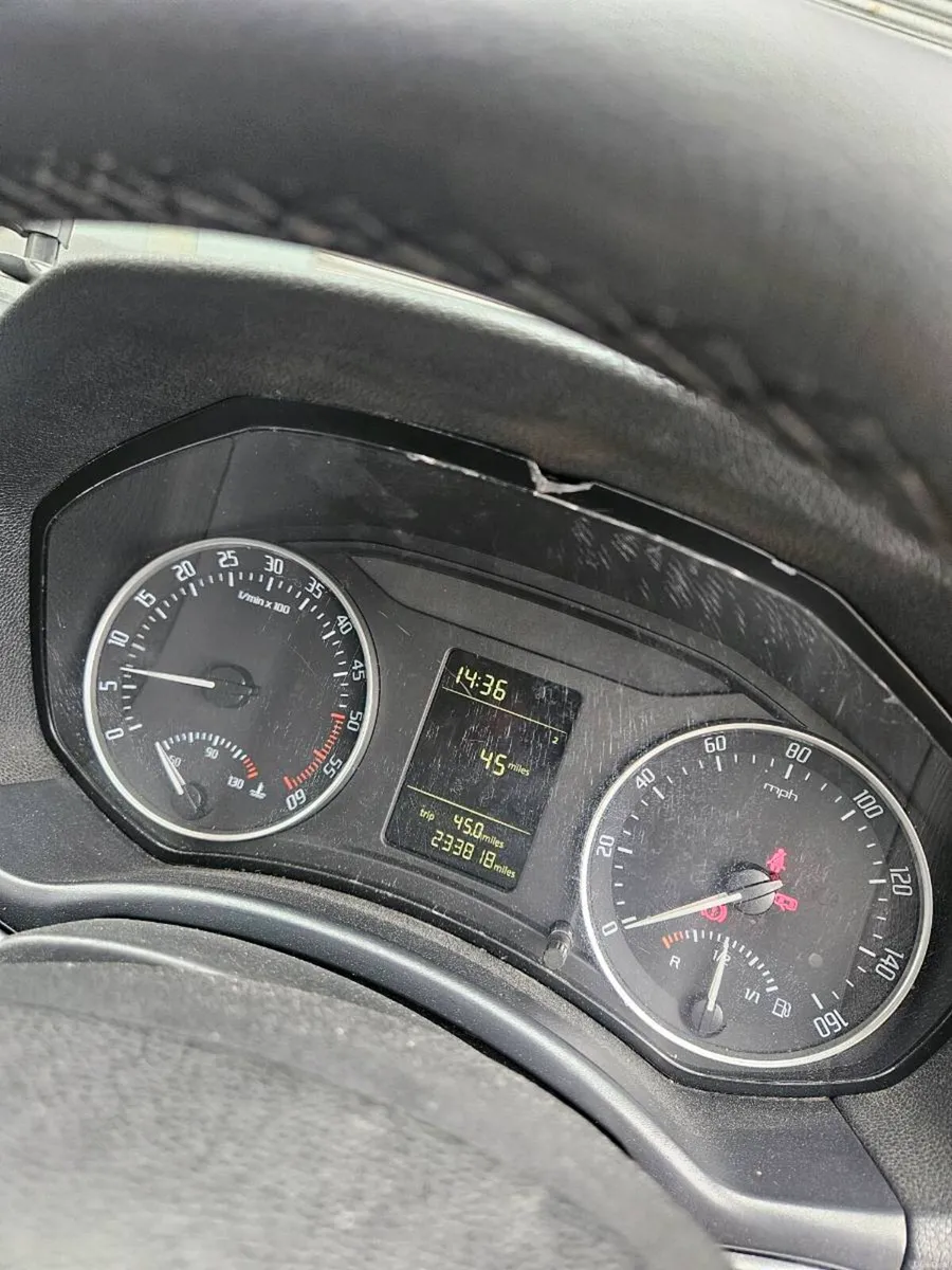 Skoda Octavia 2010 - Image 3