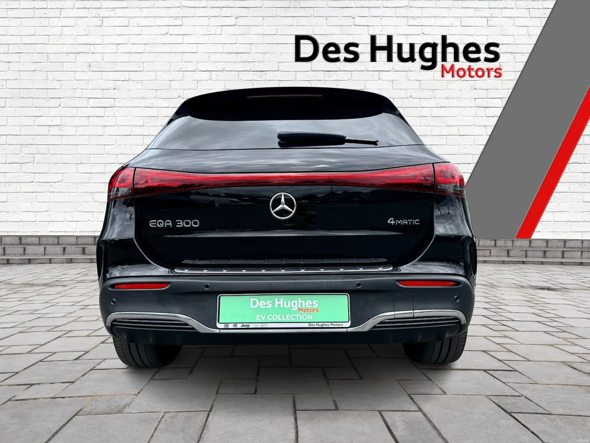 Mercedes-Benz EQA 300 Amg-line 4w/d - Image 5