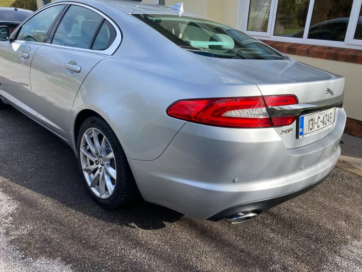 Jaguar XF 2013 - Image 6