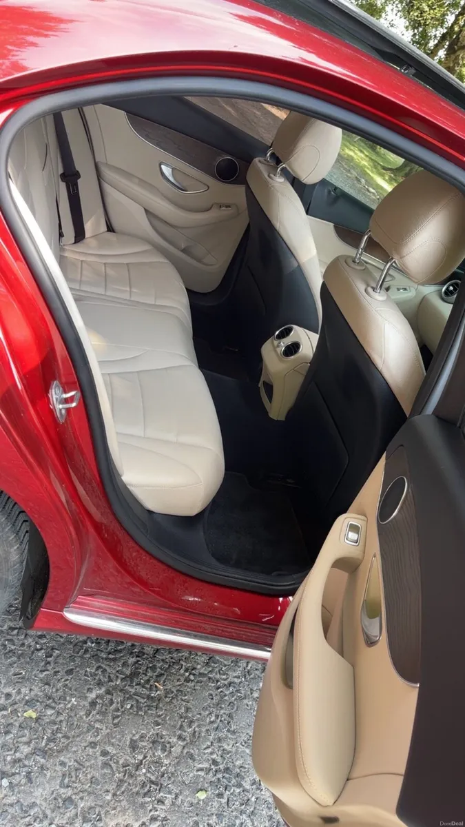 Mercedes Benz car - Image 3