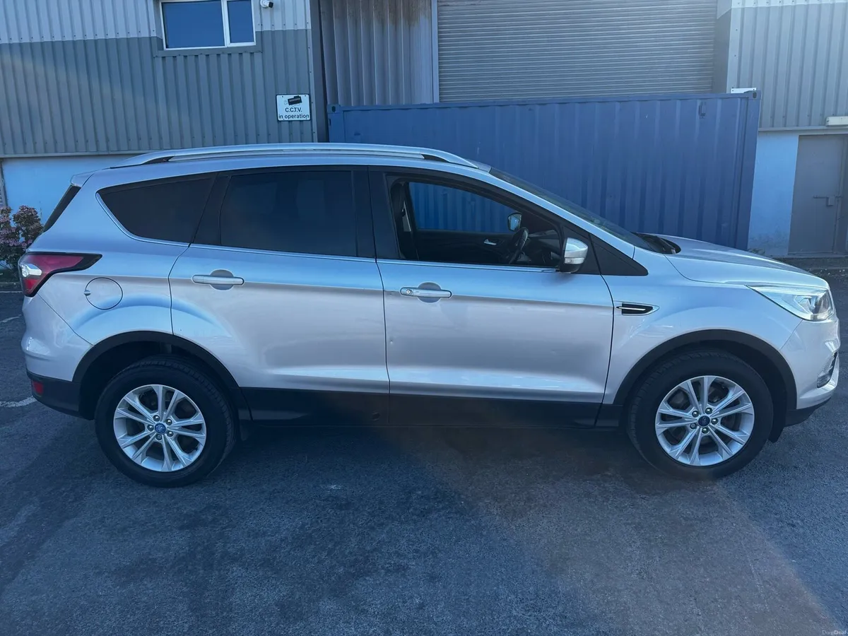 Ford Kuga - Image 4