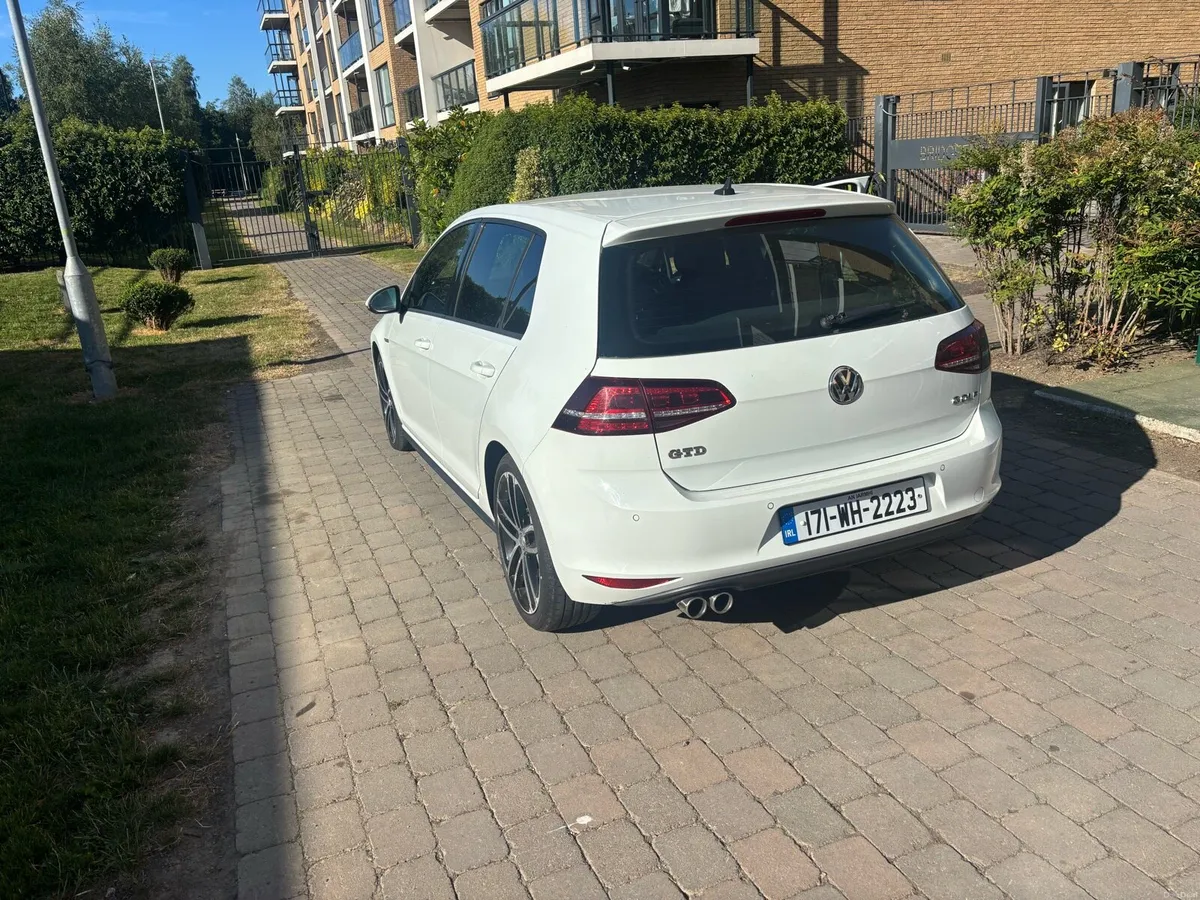 Volkswagen golf GTD automatic 2017 - Image 3