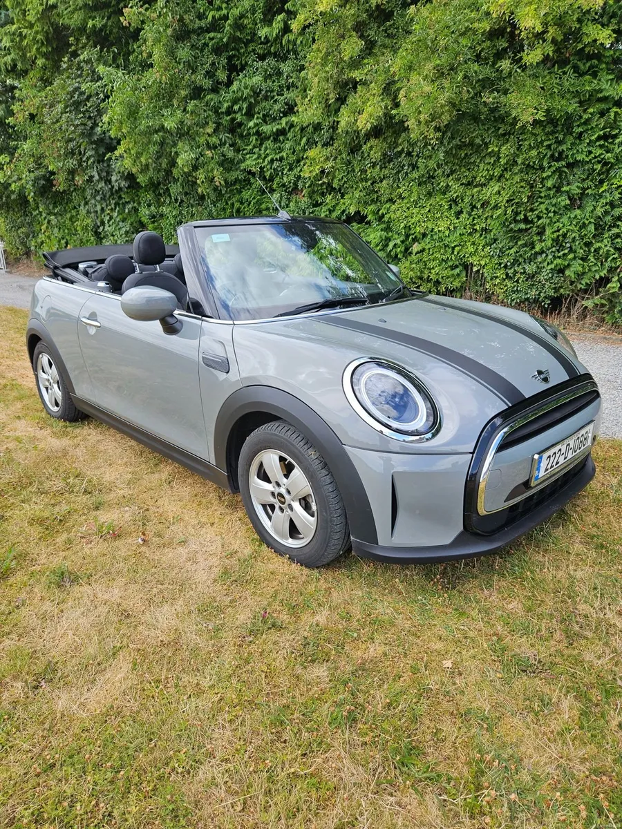 Mini Cooper Convertible 2022 - Image 1