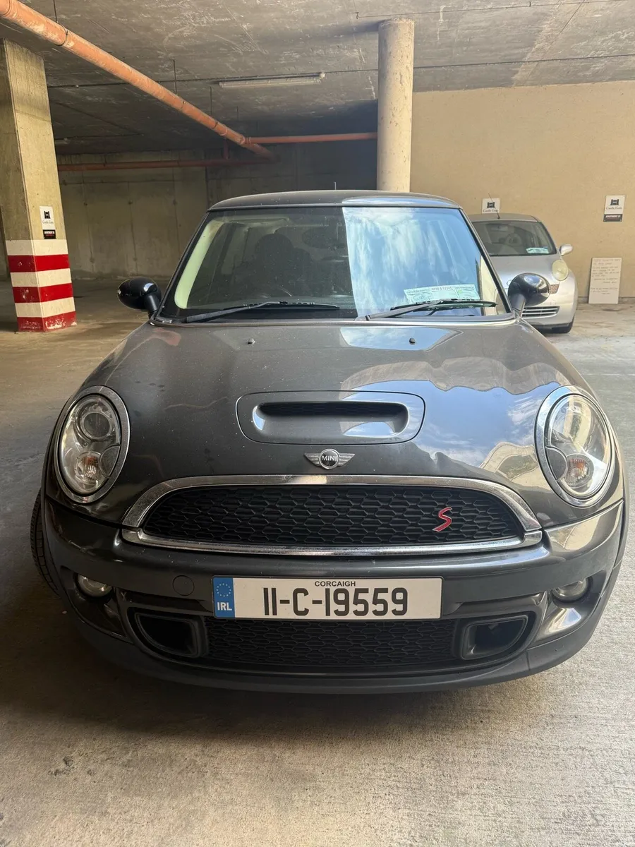 2011 MINI Cooper S 1.6 Turbo High spec - Image 2