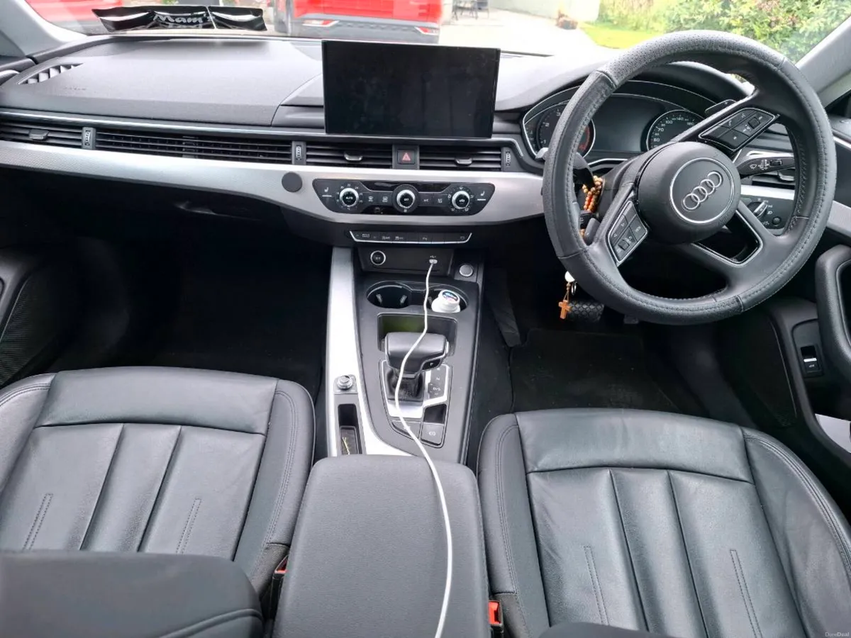 Car - Image 3