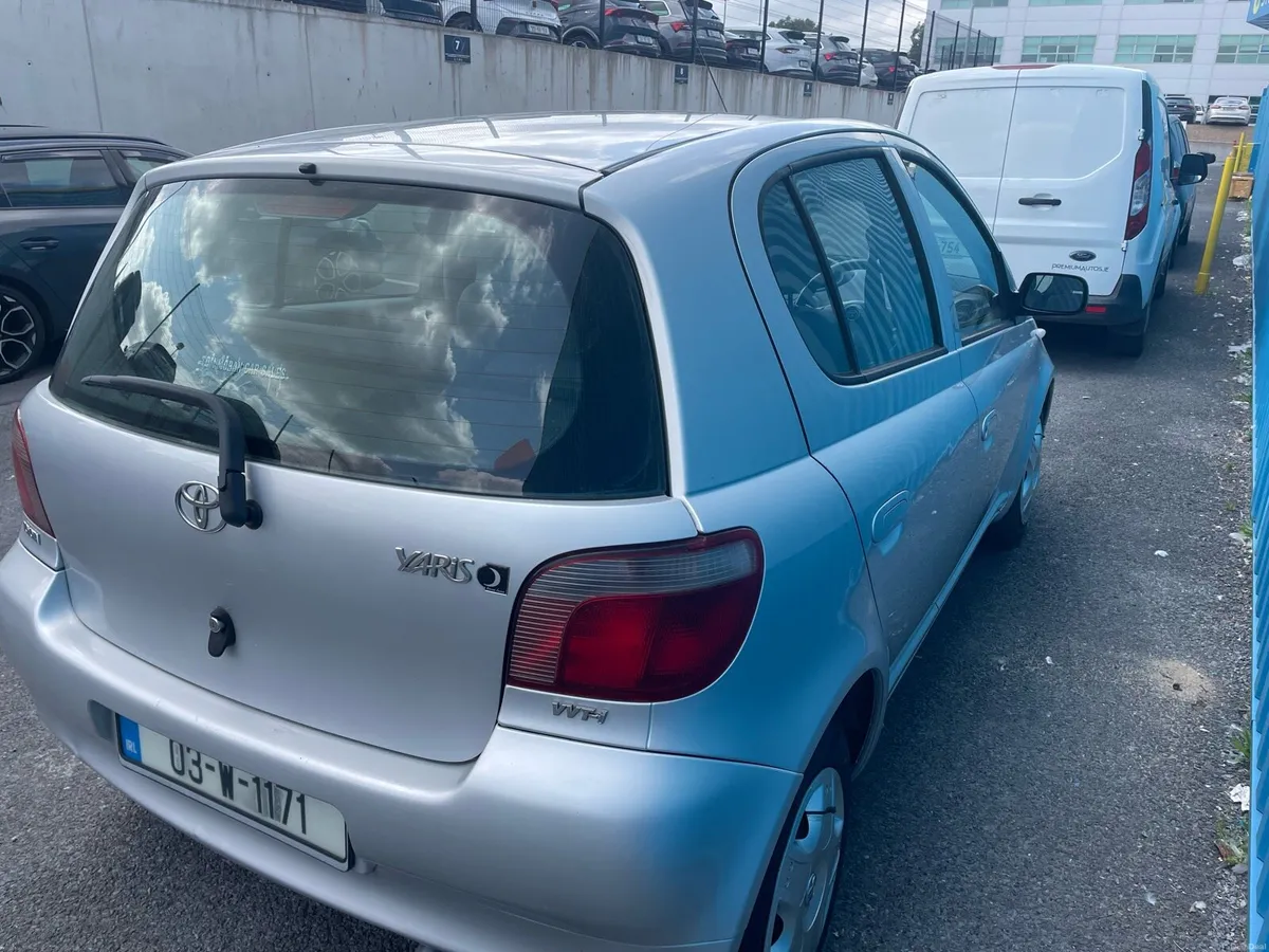 Toyota Yaris 2003 - Image 4