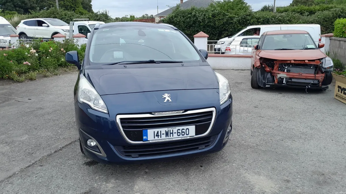 Peugeot 5008 2014 automatic - Image 2