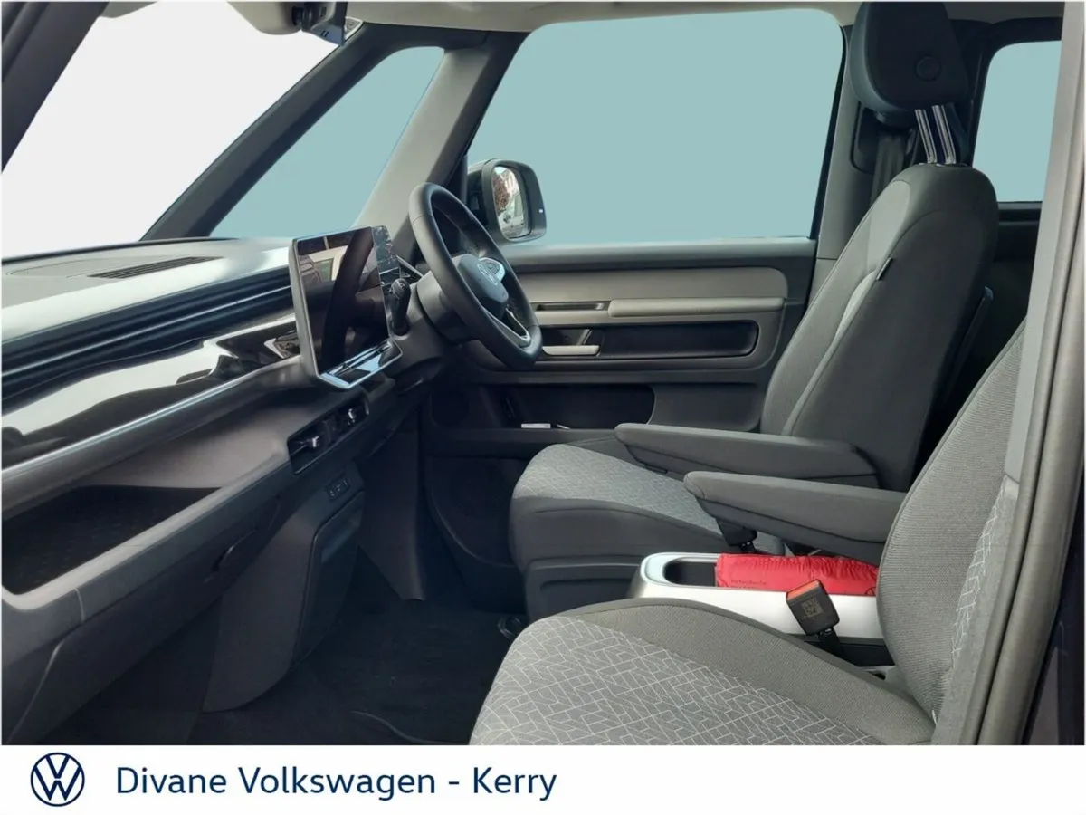 Volkswagen ID.Buzz EDITION 7 SEATS NEW MODEL 86KW - Image 4