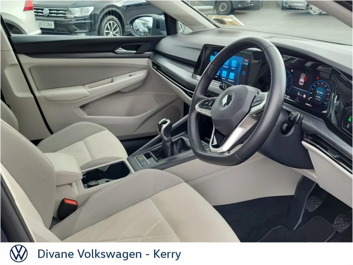Volkswagen Golf STYLE 2.0 TDI 115 BHP - Image 2