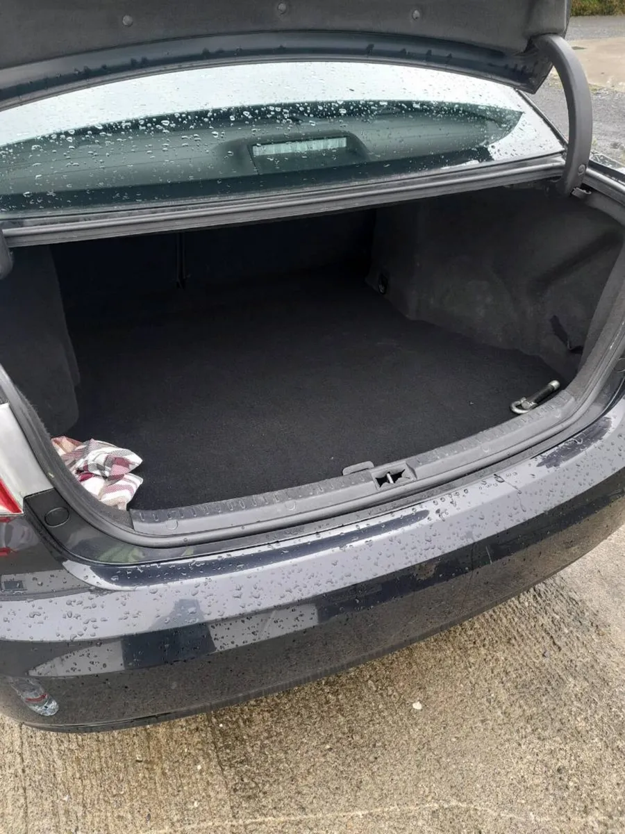 Toyota Avensis - Image 5