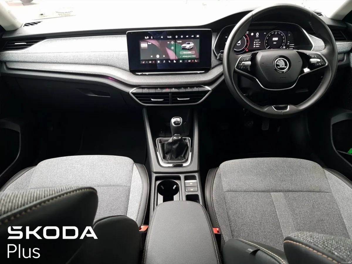 Skoda Octavia COMBI SELECTION + 2.0TDI 115HP - Image 2