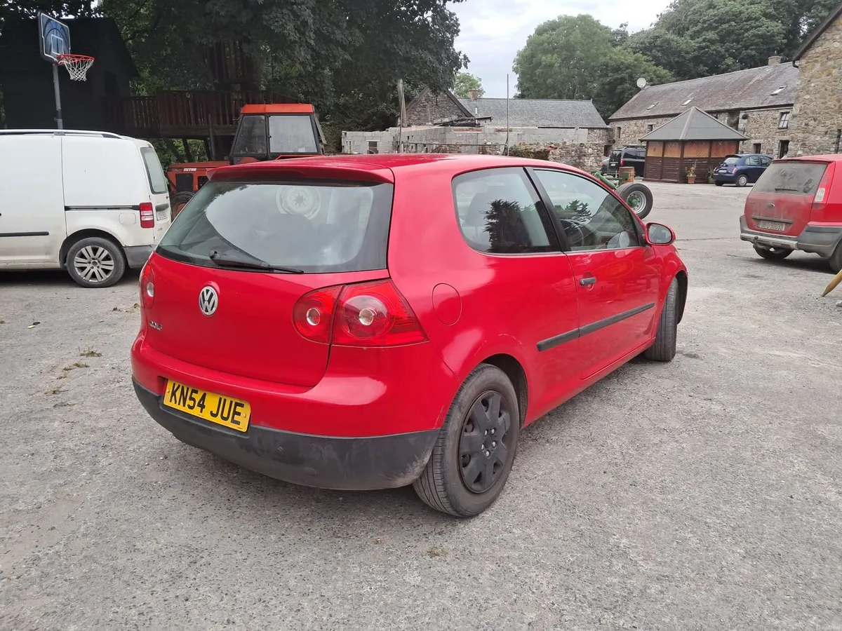 Volkswagen Golf 2004 - Image 2