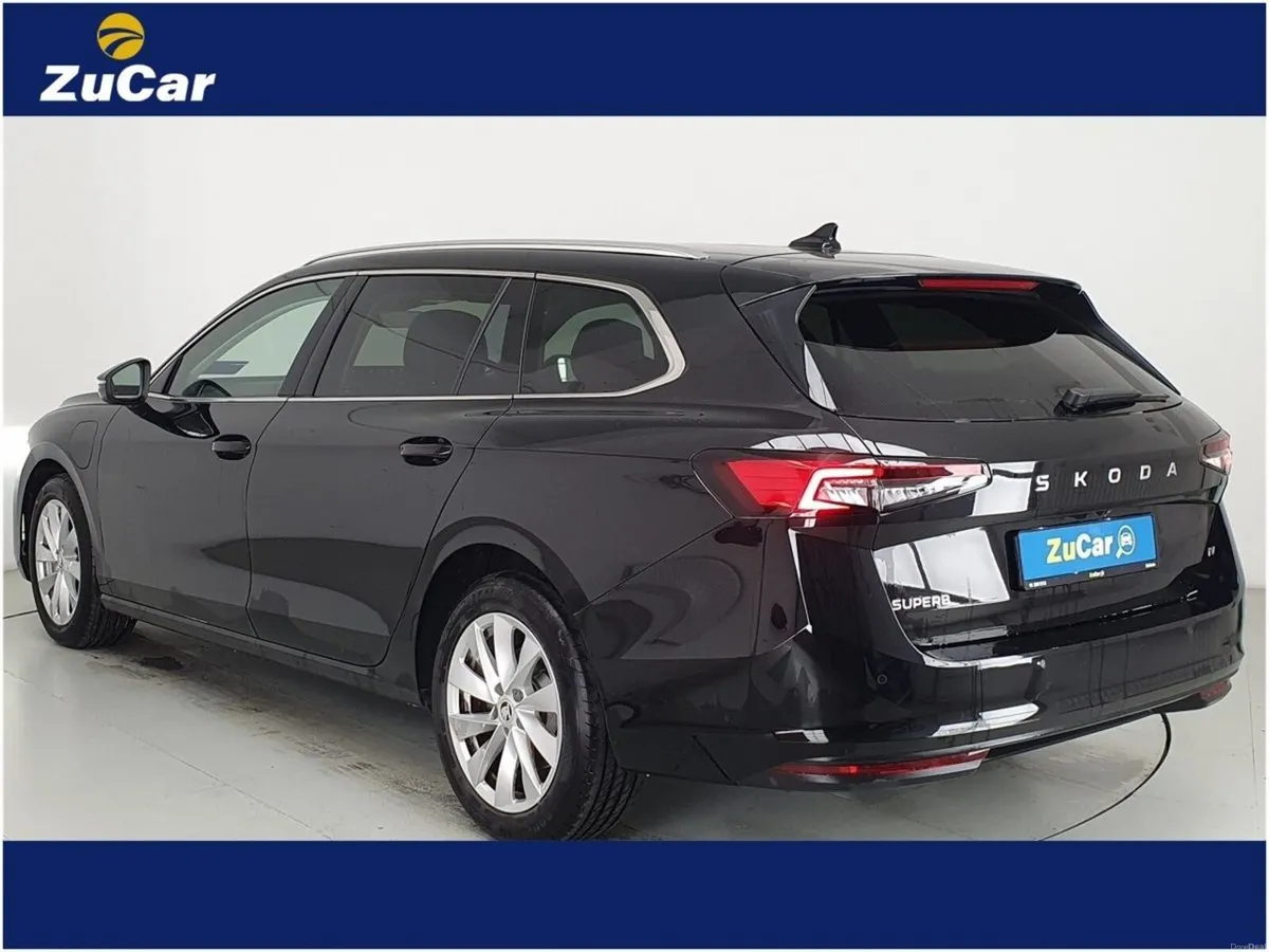 Skoda Superb Superb Se Technlogy Iv Phev Sa  SE Te - Image 3