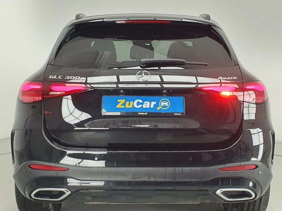 Mercedes-Benz 300 Glc 300 Urban Edition E 4M A  Ur - Image 4