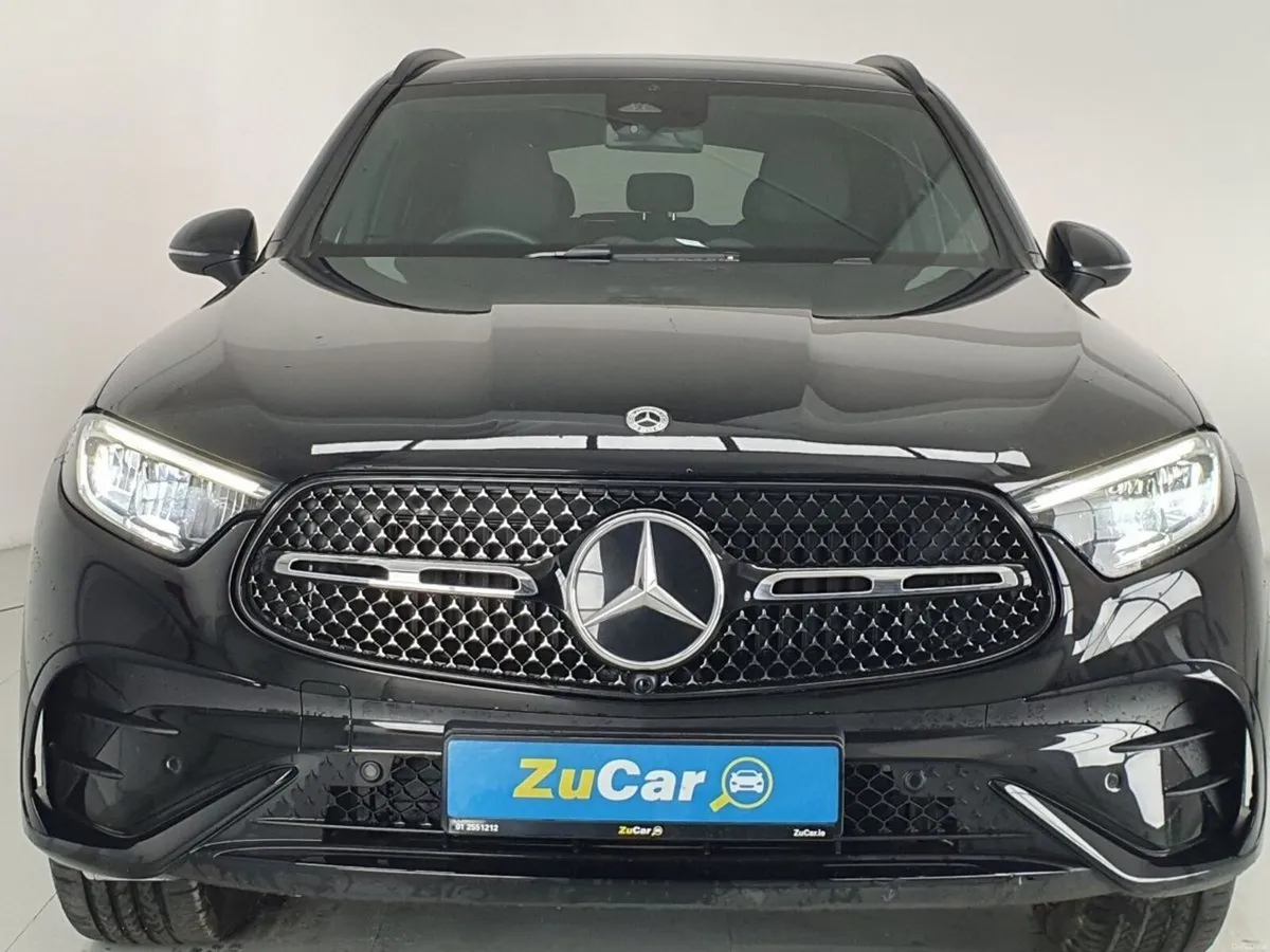 Mercedes-Benz 300 Glc 300 Urban Edition E 4M A  Ur - Image 2