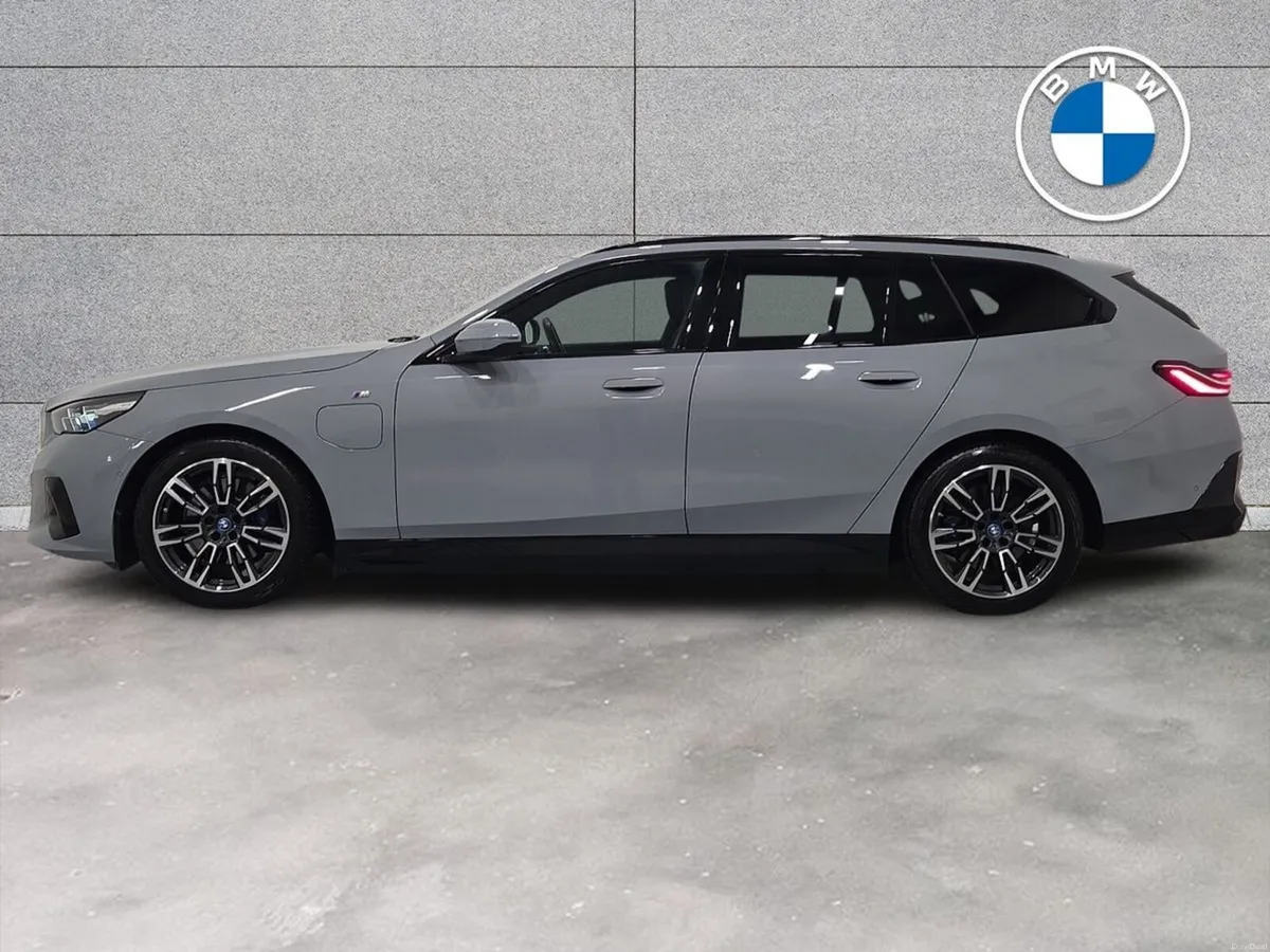 BMW 5-Series 530 E M Sport - Image 3