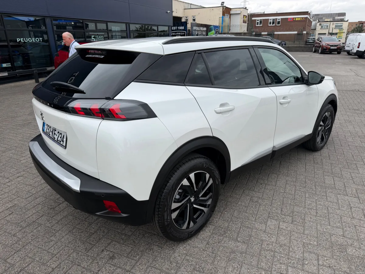 2023 Peugeot 2008 Allure 1.2 - Image 4