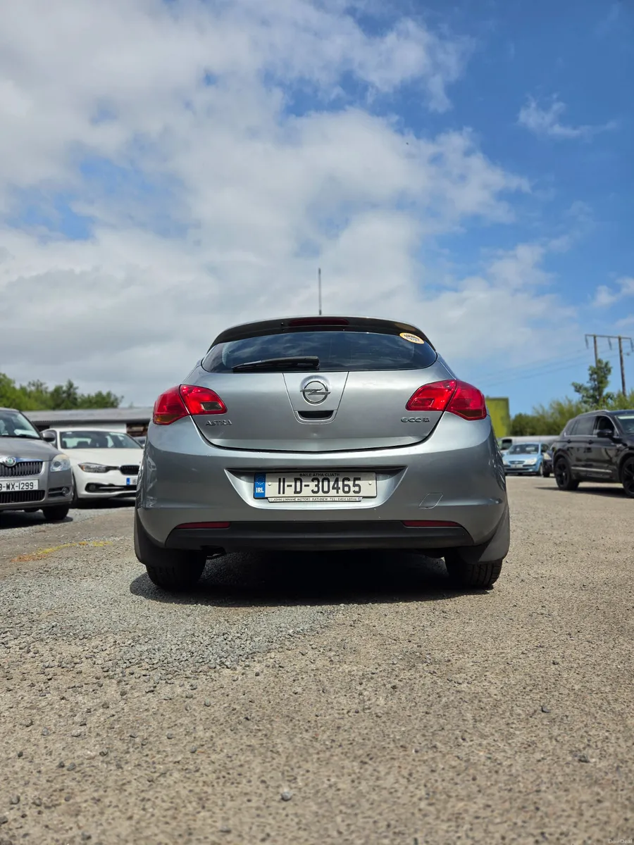 Lovely Original Opel Astra NCT Warranty - Image 5