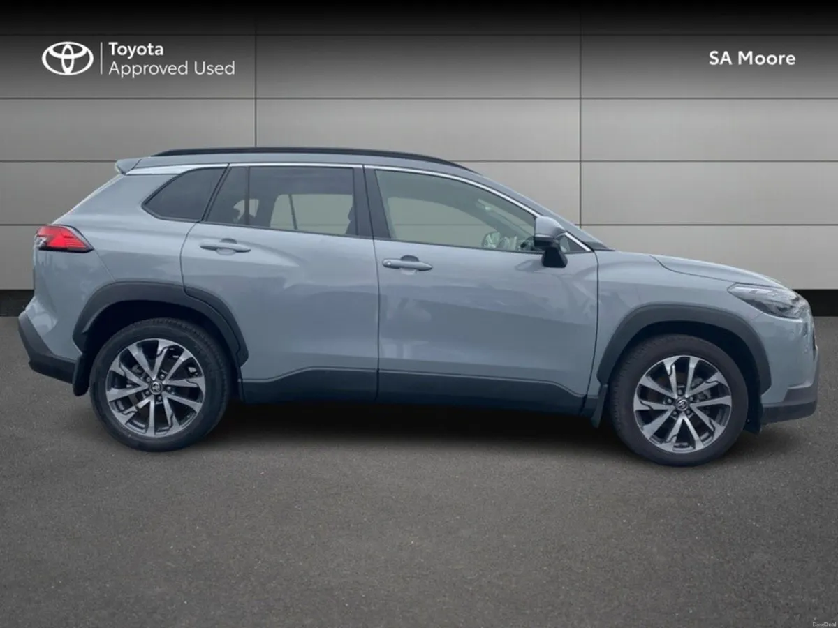 Toyota Corolla Cross HYBRID SPORT 1.8 - Image 3
