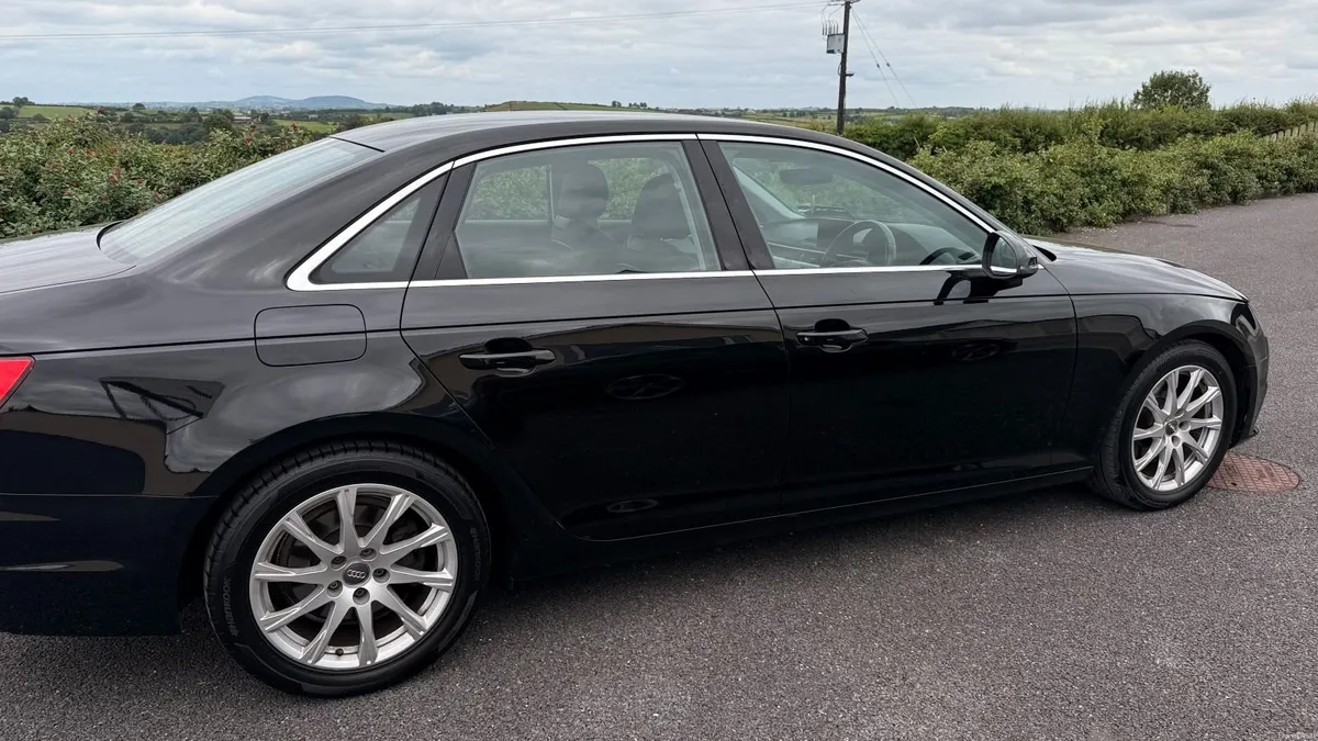 2016 Audi A4 2.0TDI 150 ULTRA 4DR - Image 6