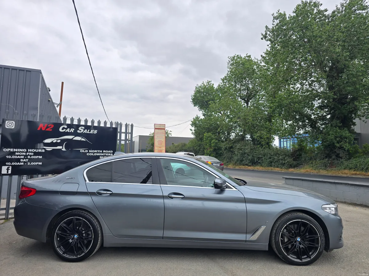 BMW 5-Series 2017 - Image 3
