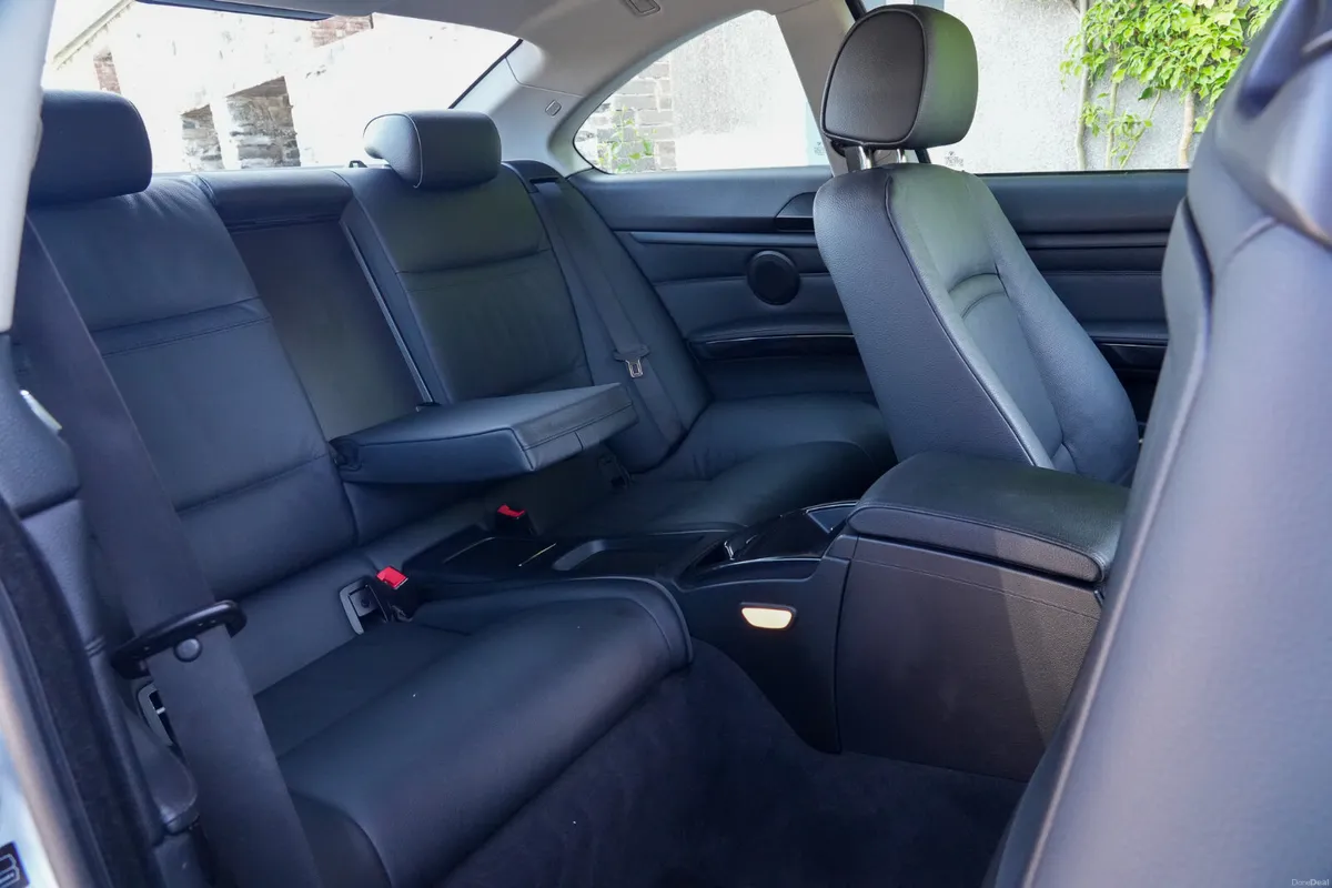 2010 BMW 320D SE Highline 2.0 Diesel Manual - Image 4