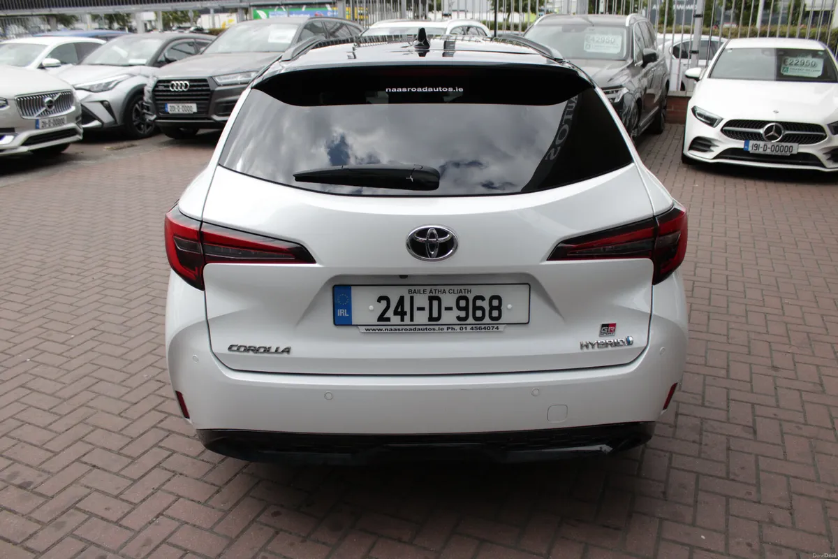 2024 TOYOTA COROLLA 1.8 HYBRID GR SPORT - Image 5