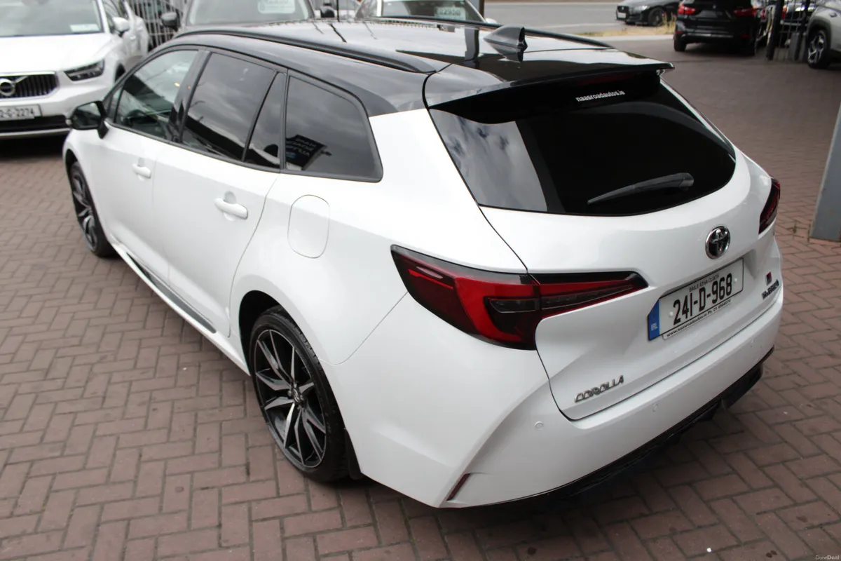 2024 TOYOTA COROLLA 1.8 HYBRID GR SPORT - Image 6