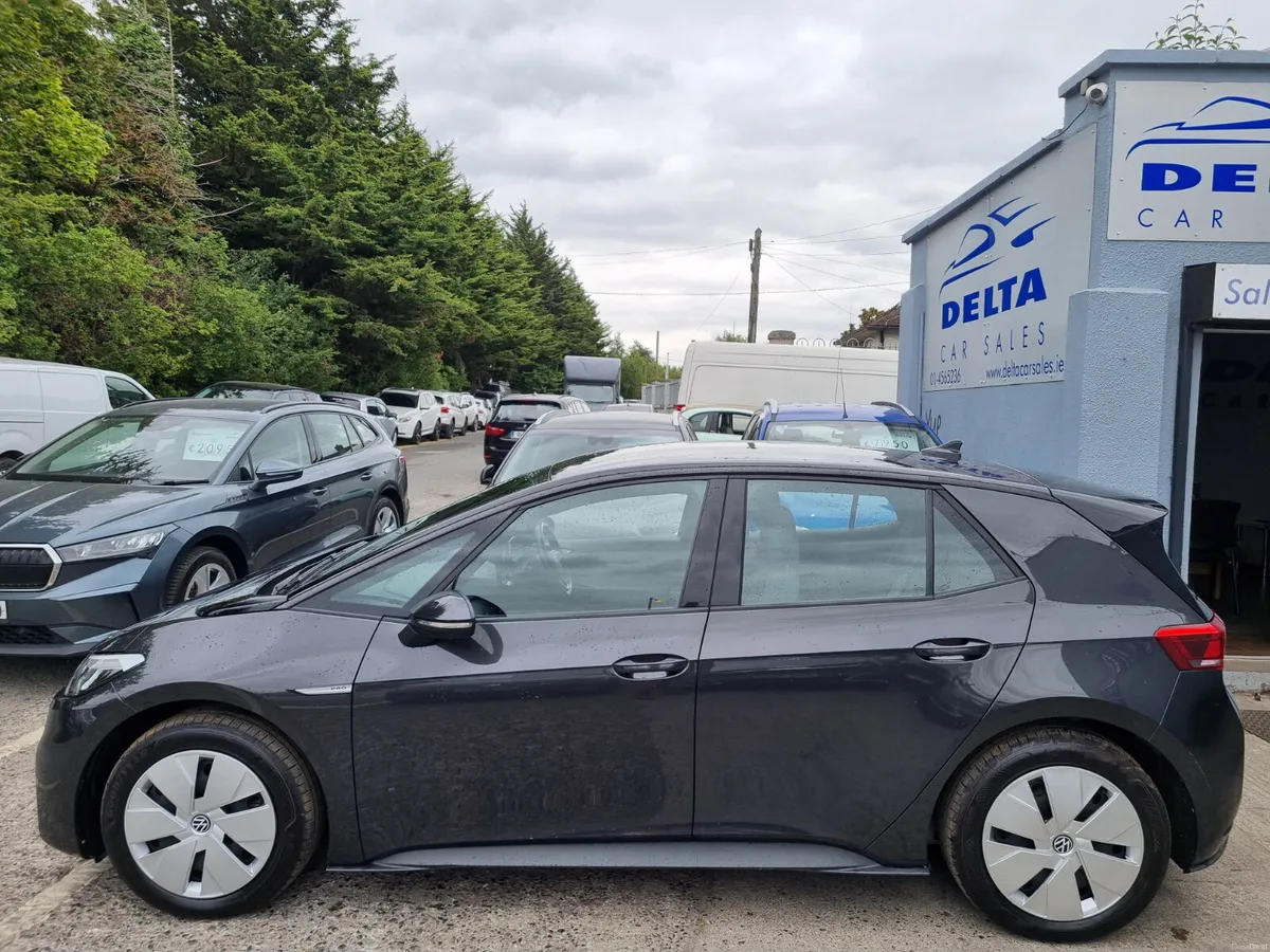 2022 VOLKSWAGEN ID3 LIFE Pro Performance 58 Kwh - Image 4