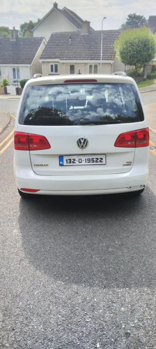 Volkswagen Touran - Image 4