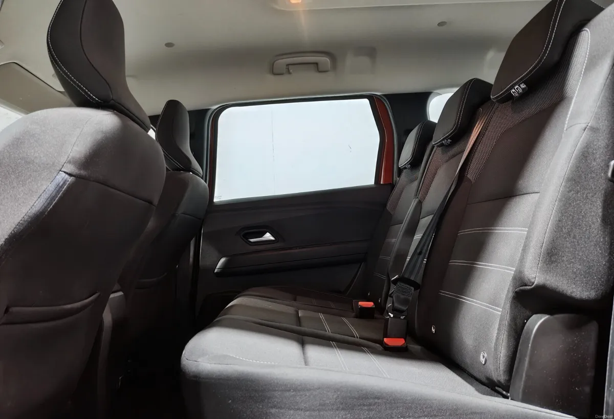 Dacia Jogger 2022 1.0 PETROL COMFORT SPEC EXTRAS - Image 5