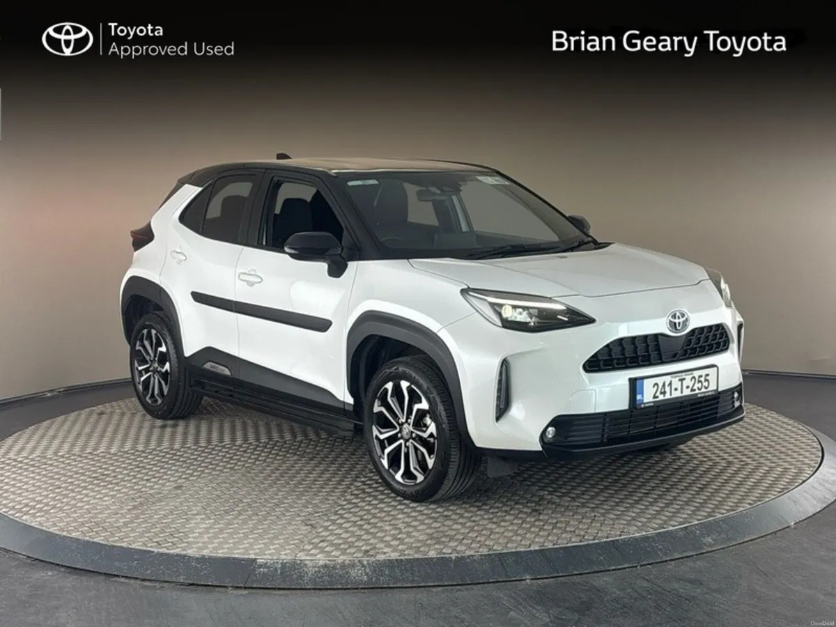 Toyota Yaris Cross YARIS CROSS LUNA SPORT - Image 1