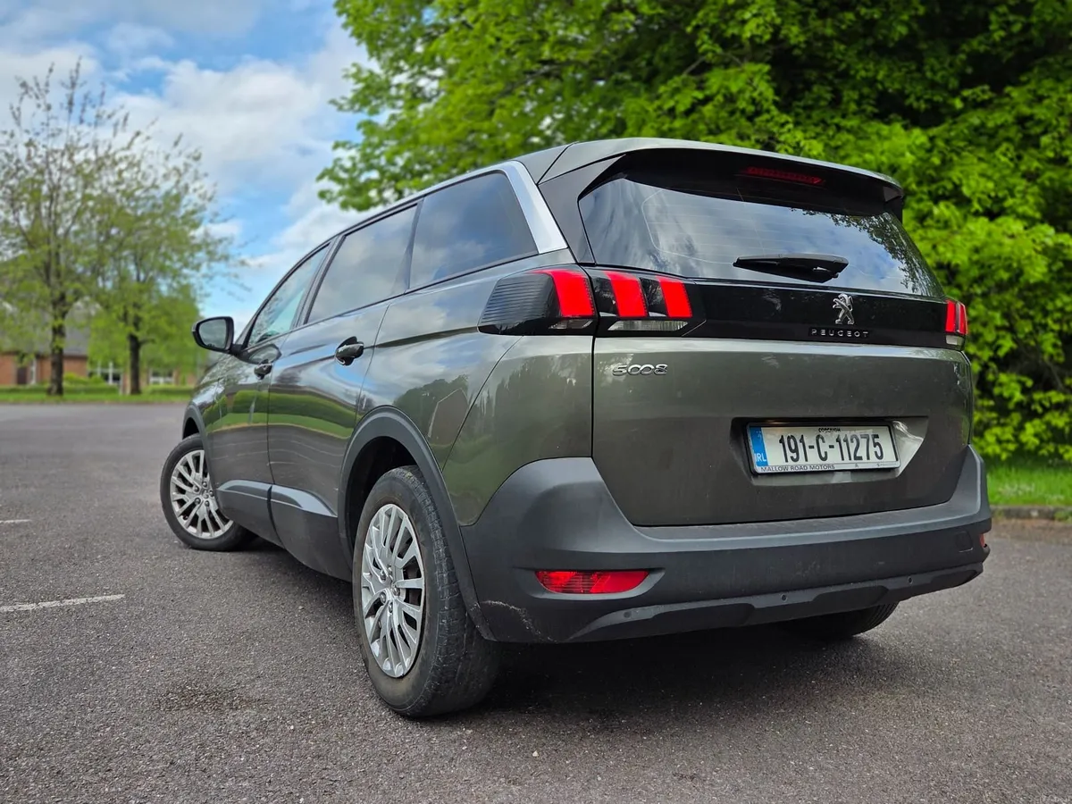 Peugeot 5008 2019 - Image 2