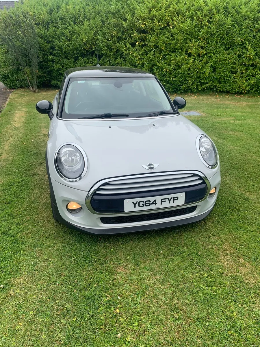 Mini Cooper D €180 road tax. - Image 4