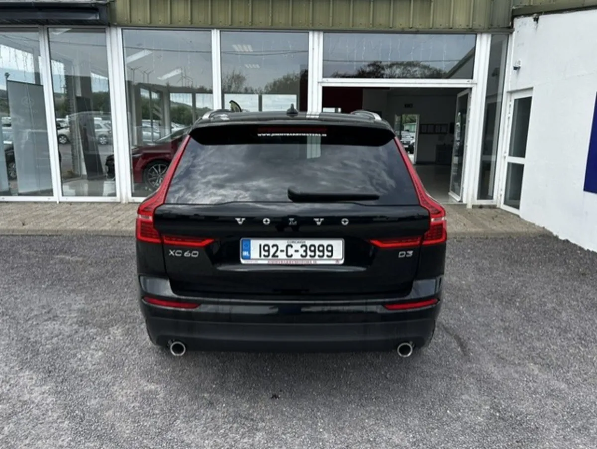 2019 Volvo XC60 D3 MOMENTUM 5DR - Image 5