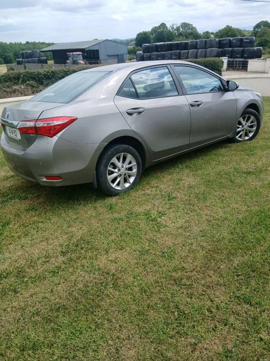 Toyota Corolla  Aura 2014 - Image 1