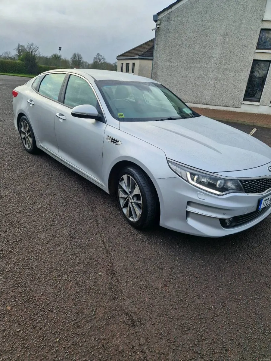 Kia Optima - Image 1