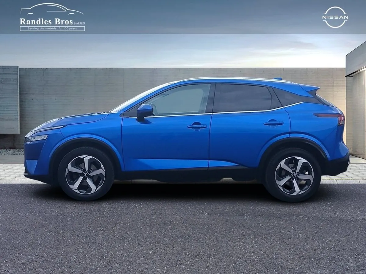 Nissan Qashqai 1.3 PET MILD HYBRID SV PREMIUM - Image 3