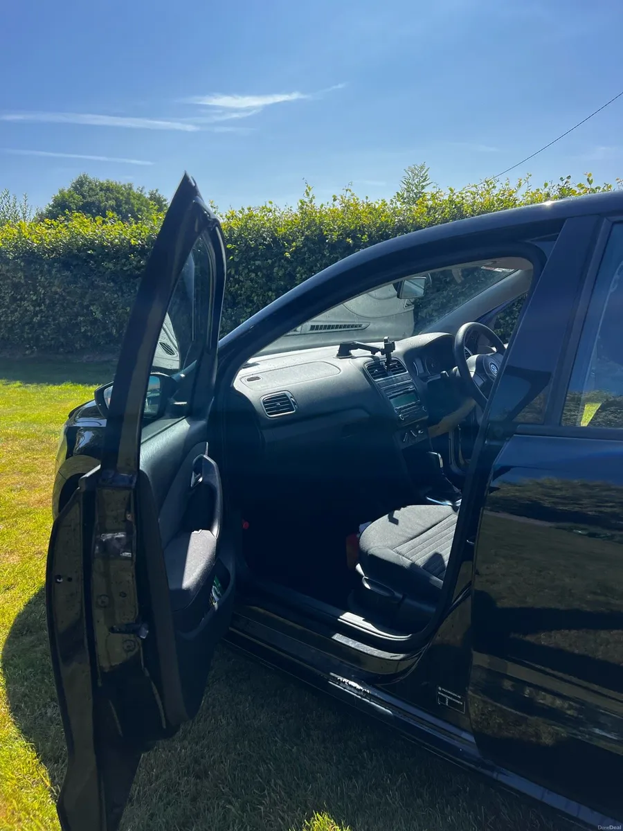 2012 Volkswagen Polo 1.2 Petrol automatic - Image 6