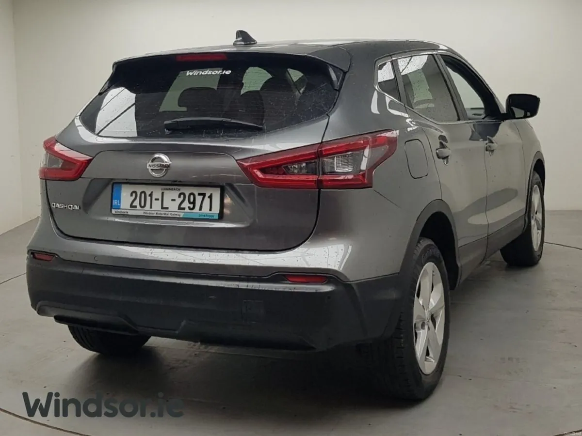 Nissan Qashqai 1.3 PET SV PREMIUM, Acenta - Image 2