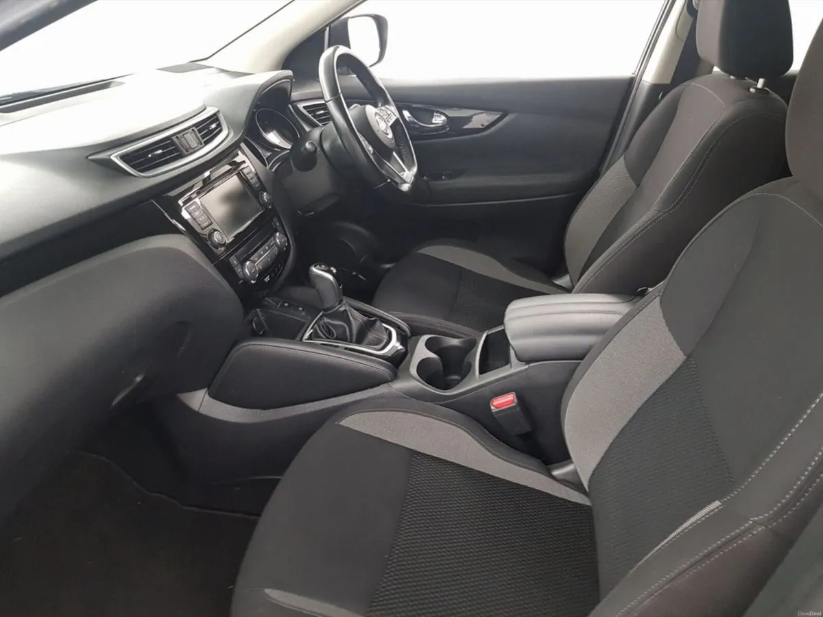 Nissan Qashqai 1.3 PET SV PREMIUM, Acenta - Image 4