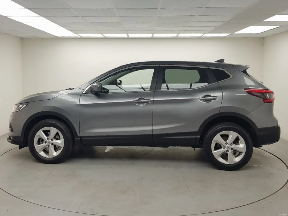 Nissan Qashqai 1.3 PET SV PREMIUM, Acenta - Image 5