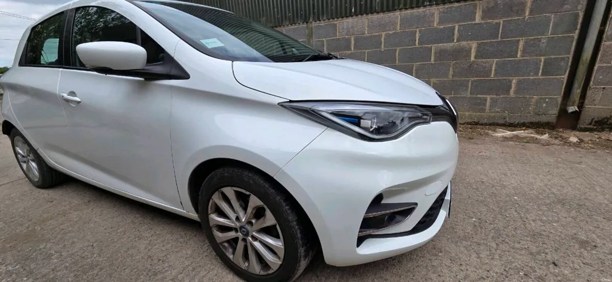 Renault Zoe R 110 Z.E.50 Iconic - Image 1