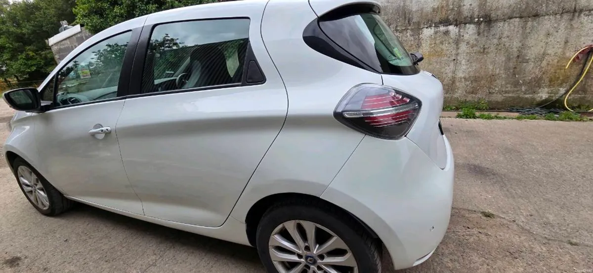 Renault Zoe R 110 Z.E.50 Iconic - Image 4