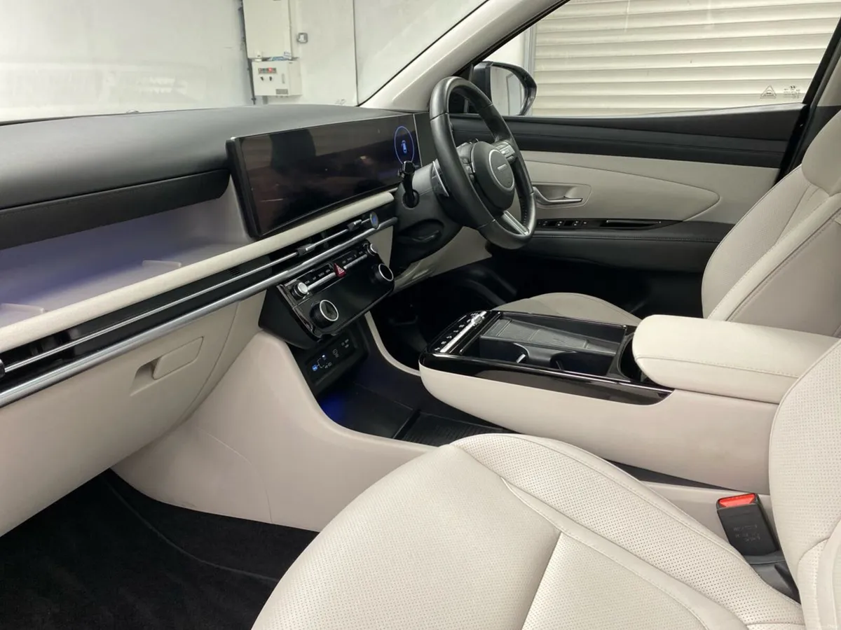 Hyundai Tucson Tucson FL 4WD Platinum PHEV Auto - Image 2
