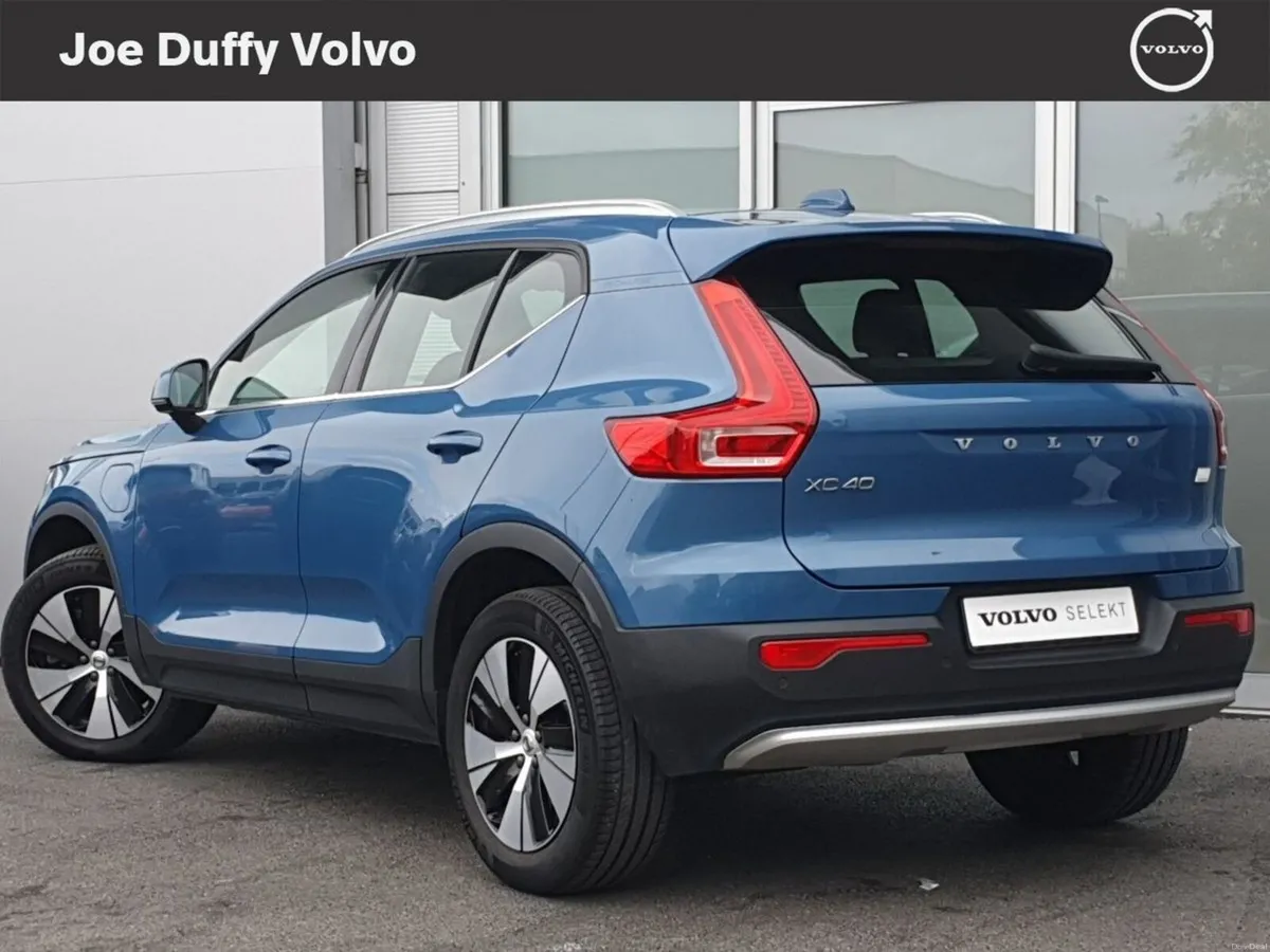 Volvo XC40 Xc40 Core T4 Recharge Auto  211 Twin En - Image 2