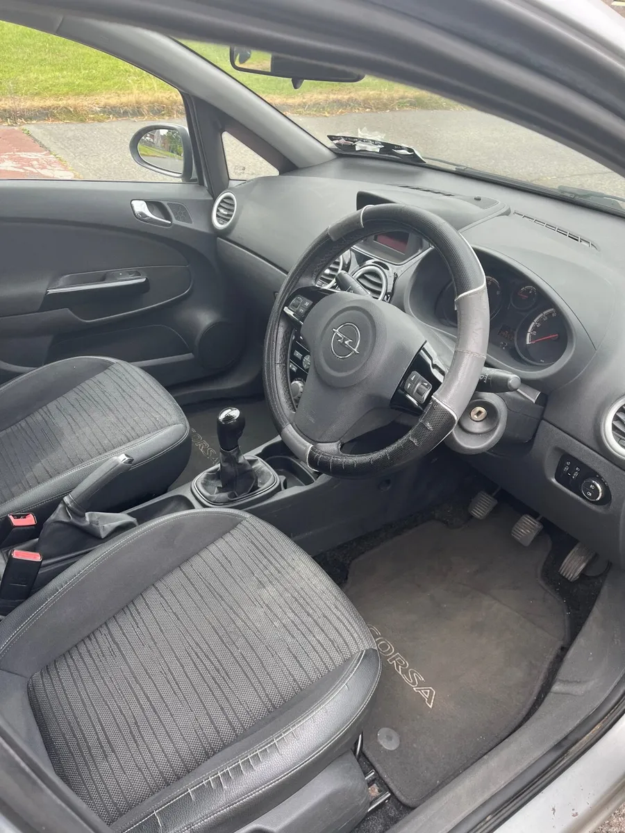 Opel Corsa 2014 - Image 2
